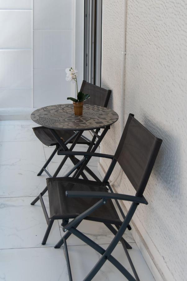 Medluxe Comfort Apartment Athènes Extérieur photo