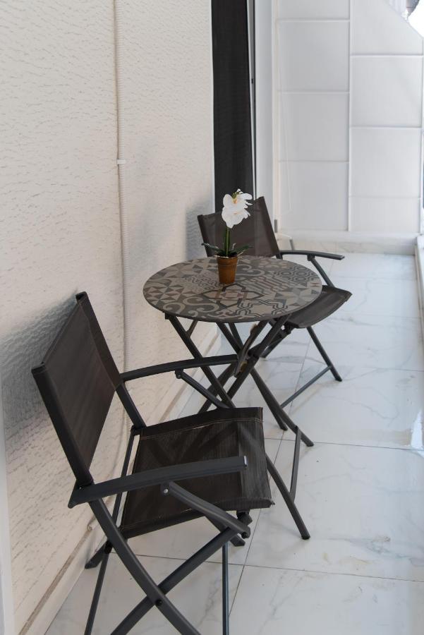 Medluxe Comfort Apartment Athènes Extérieur photo